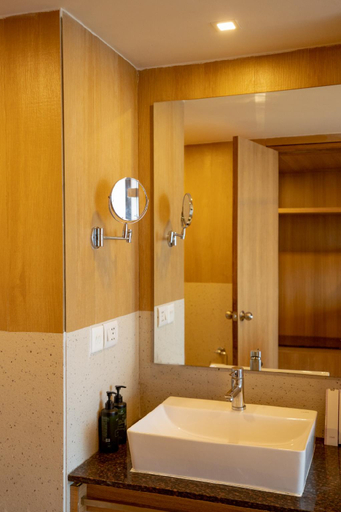 Bathroom, Royal Orchid Central Jaipur, Bani Park, Jaipur