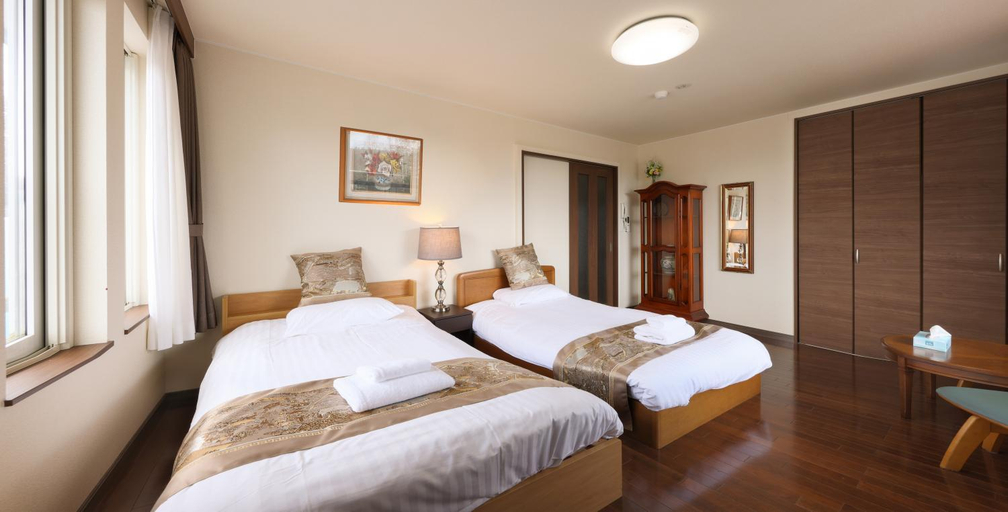 Bedroom 3, Sirogane Free Harbour Hotel, Biei
