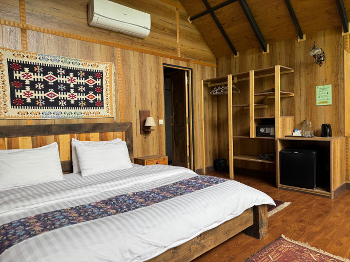 Bedroom 2, The 2 Magpies, Hunza, Northern Areas