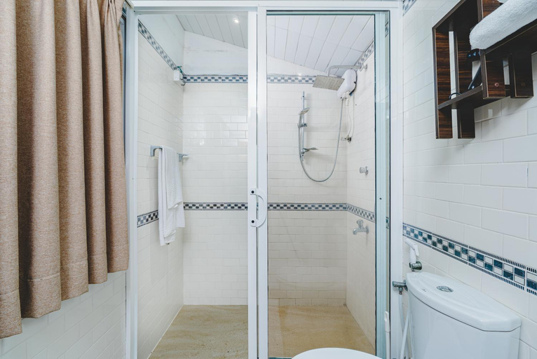 Bathroom 5, River View Villas, Beruwala