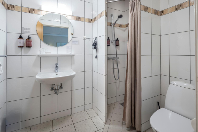 Bathroom 5, Hotel Svanen Billund, Billund