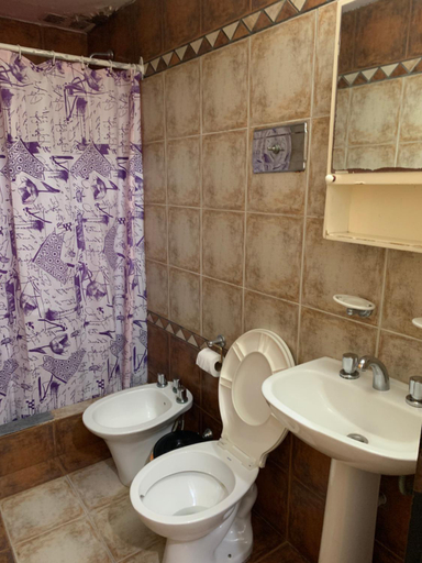 Bathroom 3, Derby Home Hotel, Distrito Federal