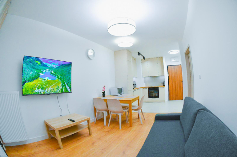 Others 5, Elegant Two-Room Apartment, City Center, Balcony , Kraków City