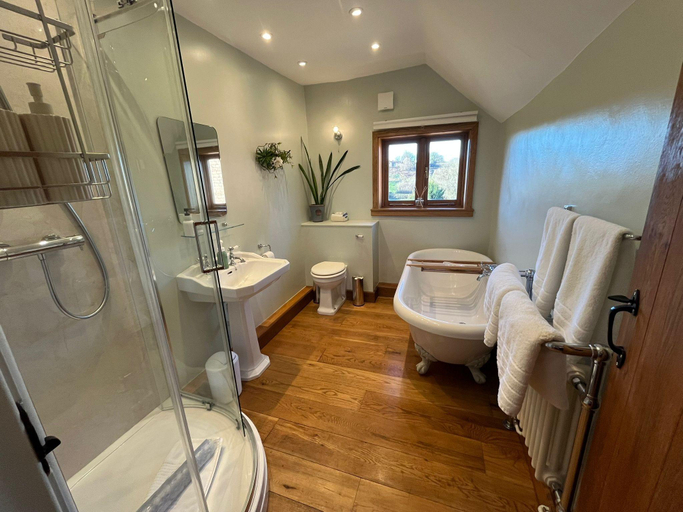 Bathroom 3, The Globe House, Shropshire