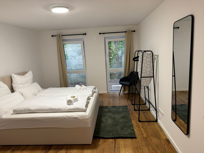 Bedroom 4, KC Hostings - Prestige Apartments, Reutlingen