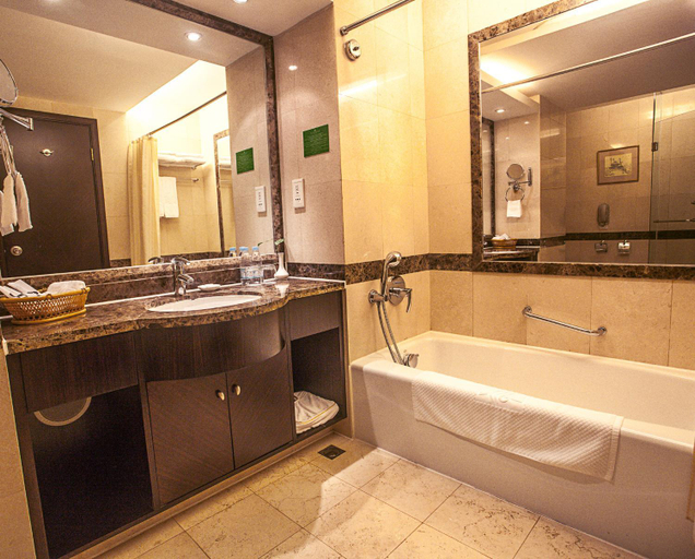 Bathroom 4, Lijiang Waterfall Hotel, Guilin