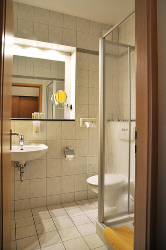 Bathroom 5, Hotel Friesen, Zwickau