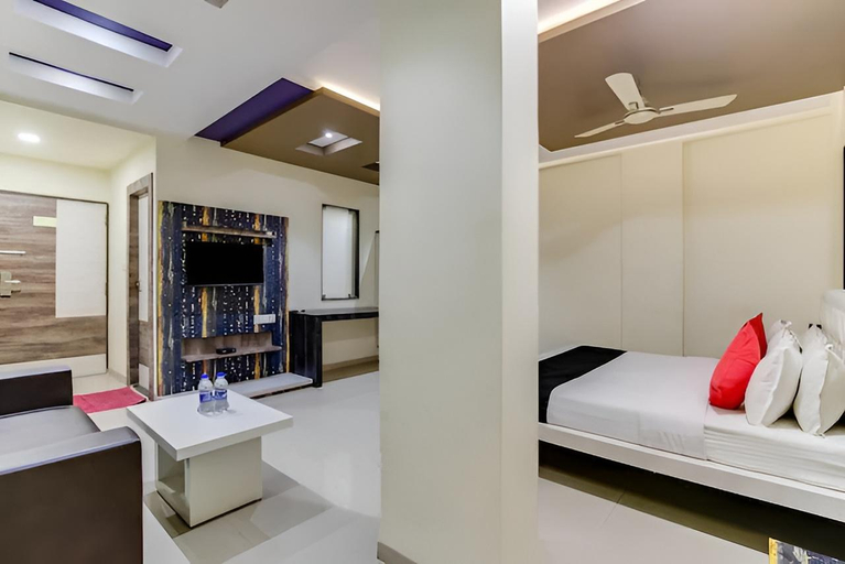 Bedroom 2, Hotel Grand Heritage, Daman