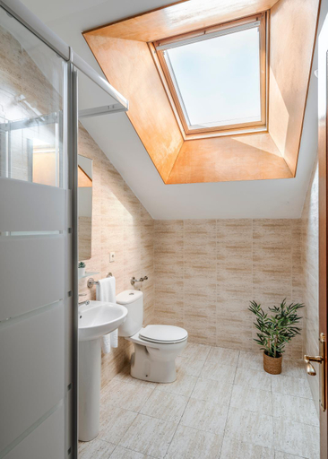 Bathroom 4, Apartamentos Alday, Cantabria