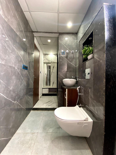 Bathroom 3, 4bhk Luxury Apartment | FamJam, Jaipur