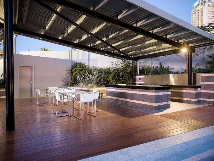 Food & Drinks, Circle on Cavill - Private Apartments, Gold Coast