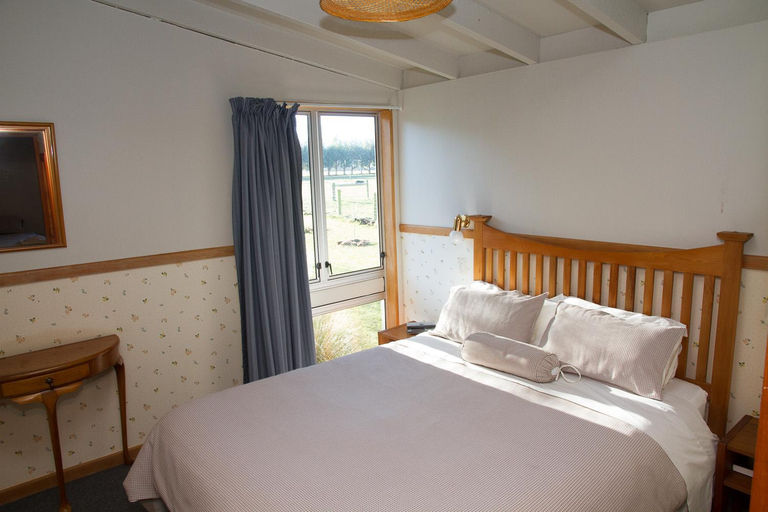 Bedroom 2, Stronechrubie Accommodation and Restaurant, Ashburton