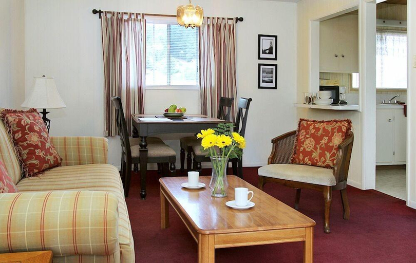 Others 5, Redwood Suites, Humboldt