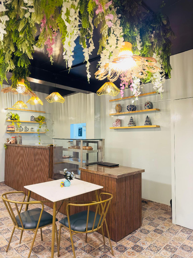 Food & Drinks 5, ORZU Boutique Stays Burwa Manali, Kullu