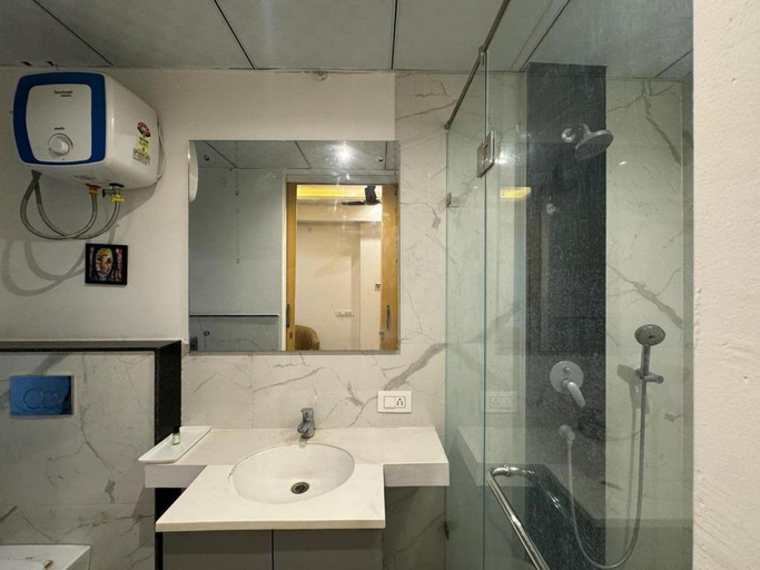 Bathroom 3, The Grand Anukampa, Jaipur