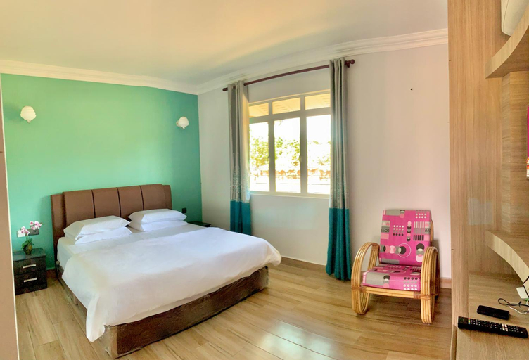 Bedroom 2, Deluxe Room Mandahan Beach Garden, Papar