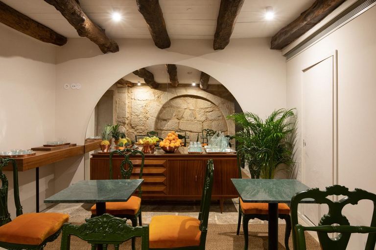 Food & Drinks 5, Almadina Smart Luxury, Porto