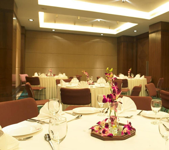 Food & Drinks 5, Royal Orchid Central Jaipur, Bani Park, Jaipur