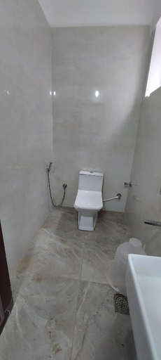 Bathroom 3, Golden Premier Luxury Hotel near SR Nagar, Ranga Reddy