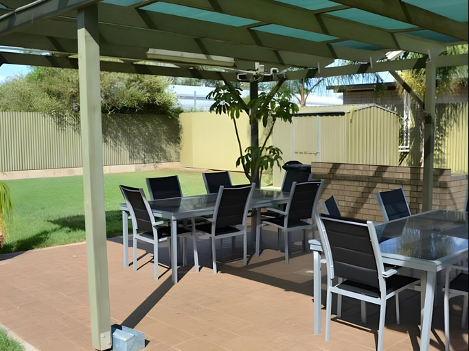 Food & Drinks, Sturt Motel, Broken Hill