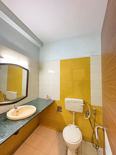Bathroom 3, Lions Den Resort, Pune