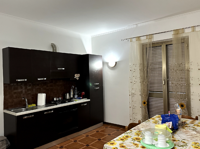 Others 2, B&B De Angelis, Rome