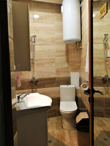 Bathroom 4, The Old Bakery Apartments, Plovdiv