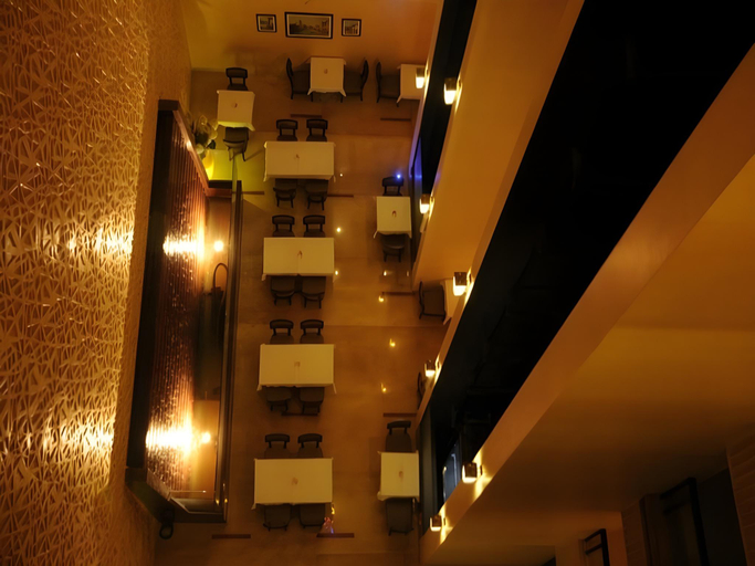 Food & Drinks 5, Royal Reve Hotel, Hyderabad