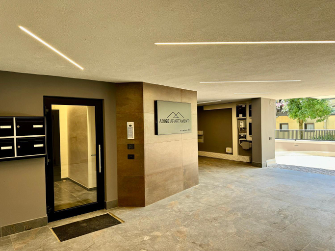 Others 4, Adige Apartments, Trento
