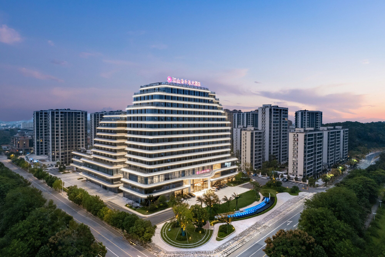 Exterior & Views 2, Jiangshan Haiwaihai Hotel, Quzhou