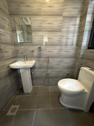 Bathroom 4, Ivanna stay, Bagmati
