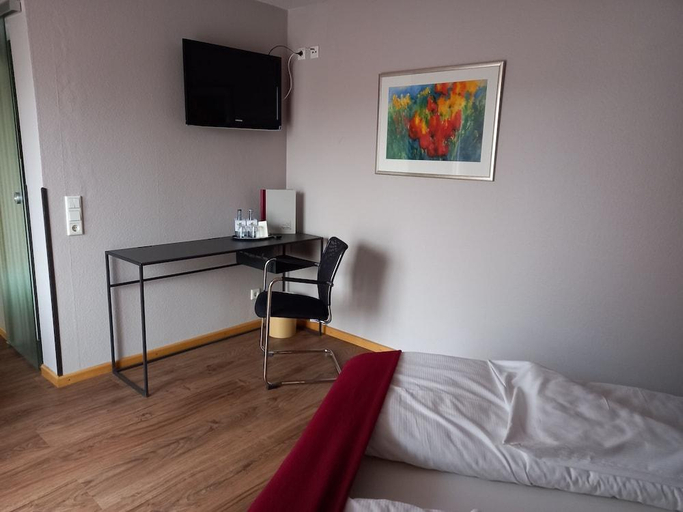 Bedroom 2, Hotel Restaurant Martha, Main-Tauber-Kreis
