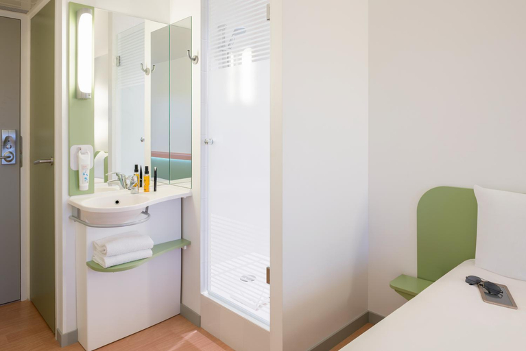 Bathroom 5, Ibis Budget Aachen City, Städteregion Aachen