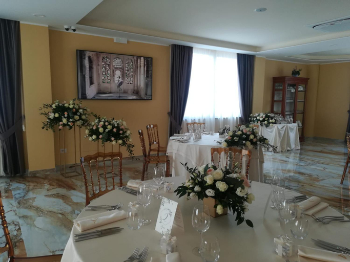 Food & Drinks 3, Hotel Ristorante Villa Terry, Potenza