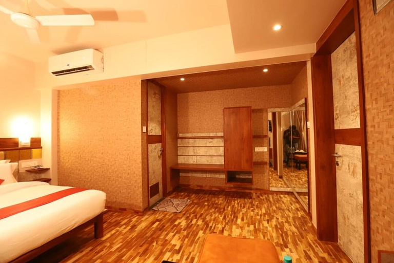 Bedroom 2, Hotel Prabha Palace, Ahmadnagar