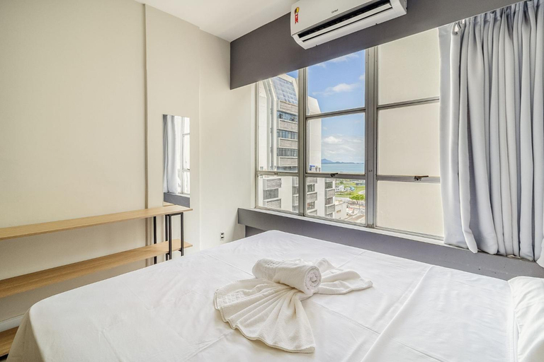 Bedroom, Aptos modernos no centro de Floripa - VLR, Florianopolis