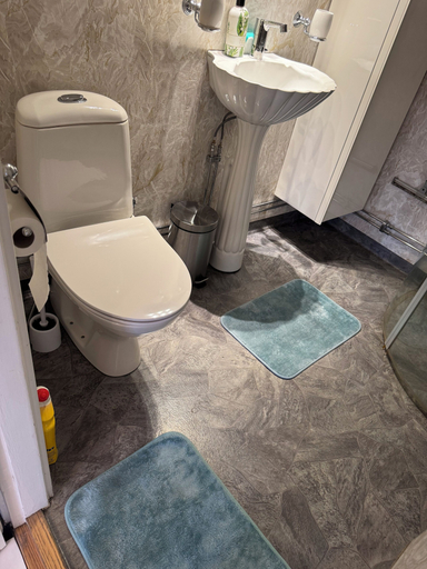 Bathroom 3, Happy Hudiksvall, Hudiksvall