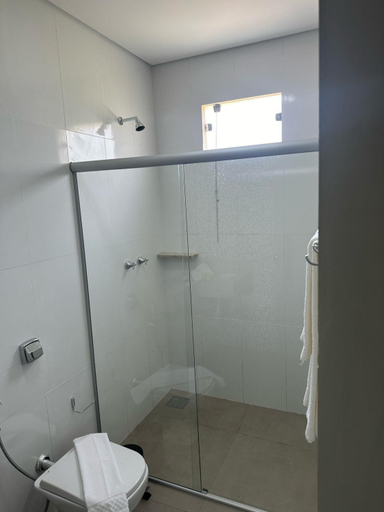 Bathroom 3, Hotel Cabana, Caetanópolis