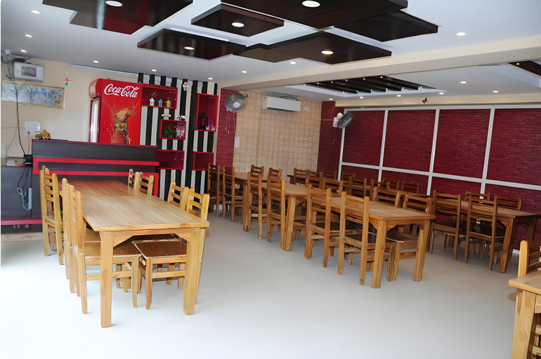 Food & Drinks, Hotel Pratz Inn, Hyderabad