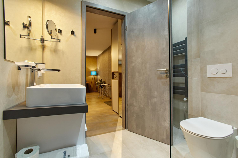 Bathroom 3, Promenada Studios, Brasov