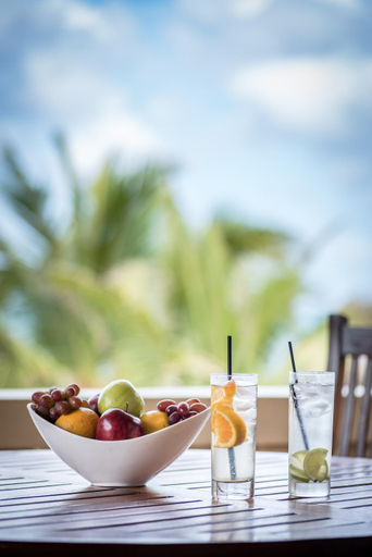 Food & Drinks 5, Aruba Surfside Marina