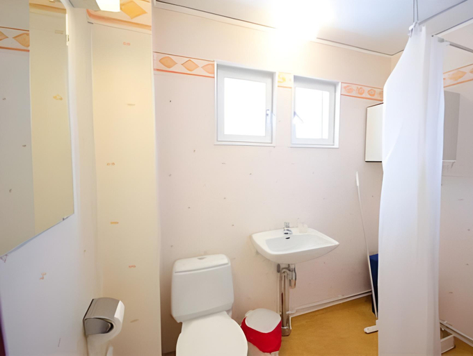 Bathroom 3, Adelfors Hotell Vandrarhem, Vetlanda