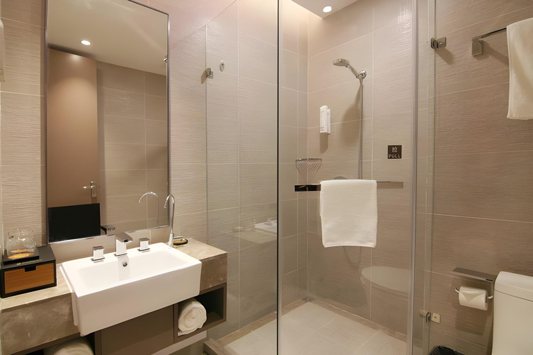 Bathroom 3, Home Inn Plus Beijing Zhongguancun East Road, Beijing