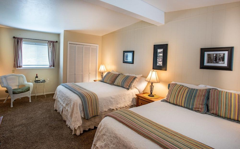 Others 4, Redwood Suites, Humboldt