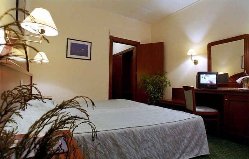 Bedroom 3, Philippion Hotel, Central Macedonia