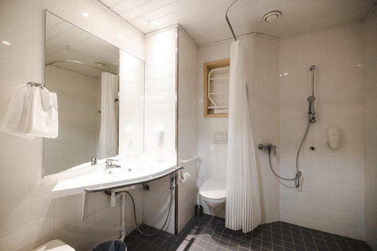 Bathroom 4, Greenstar Hotel Joensuu, North Karelia