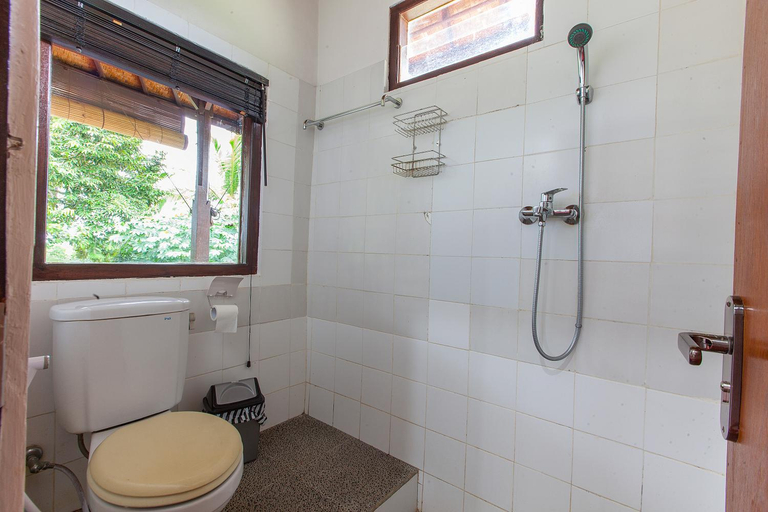Bathroom 3, Pondok Hari Baik, Tabanan
