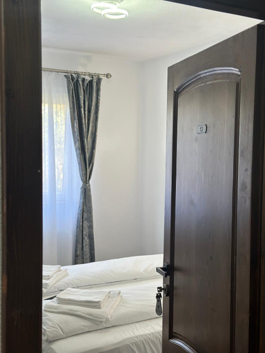Bedroom 2, Pensiunea Casa Suciu, Cugir