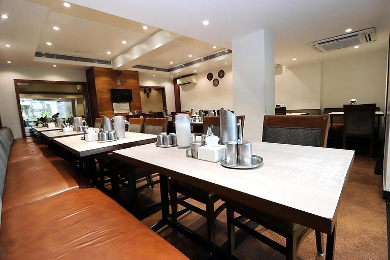 Food & Drinks 5, Hotel Rajhans Regent, Bhopal