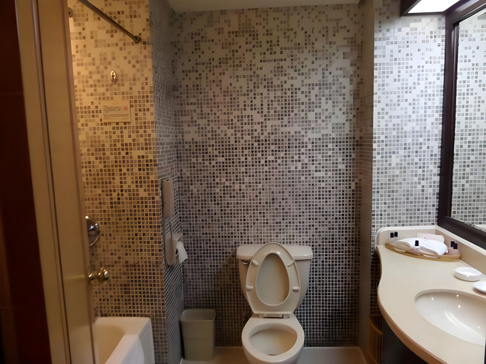 Bathroom 3, Guilin Merryland Resort, Guilin